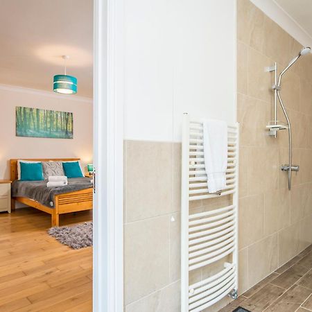 Luxury Cottage With Private Indoor Hot Tub+Woodlands Llanfyrnach Kültér fotó