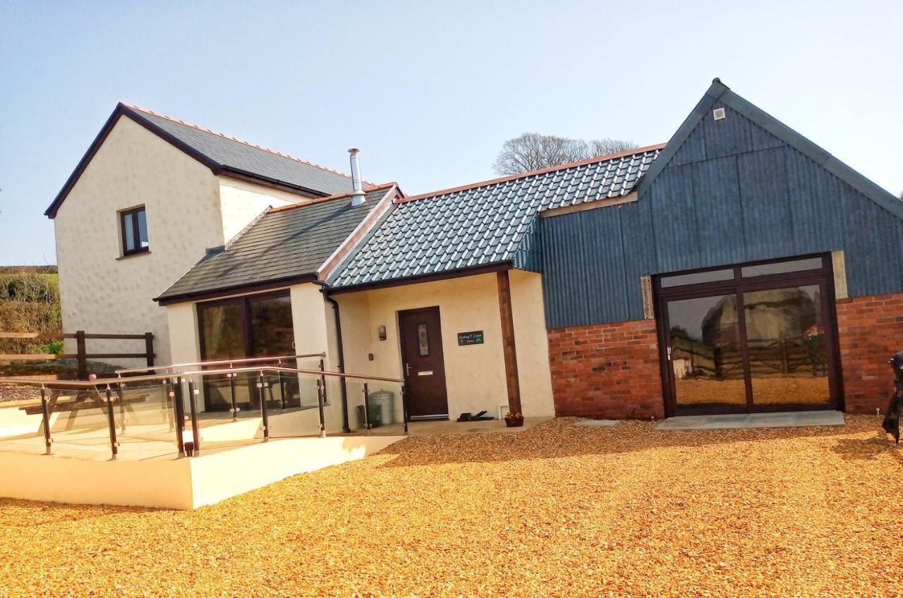 Luxury Cottage With Private Indoor Hot Tub+Woodlands Llanfyrnach Kültér fotó